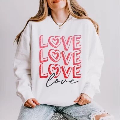 Love Stacked Sketched - Женская легкая одежда, окрашенная в белый цвет.