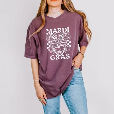 Маска для Марди Гра, Потертая одежда, Окрашенная футболка berry
