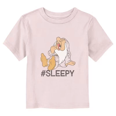 Футболка Белоснежки и семи гномов с хэштегом Sleepy розового цвета