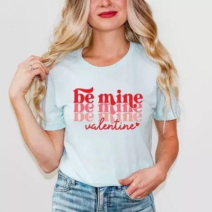 Женская футболка Be Mine Valentine с коротким рукавом и рисунком iceblue