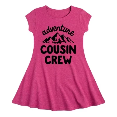 Графичное платье с короткими рукавами цвета Хизер фуксия от Adventure Cousin Crew Fit & Flair