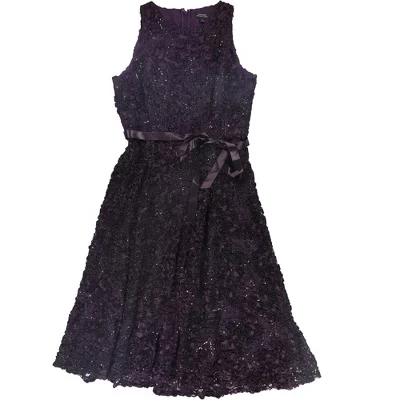 Женское кружевное платье с высокой посадкой фиолетового цвета