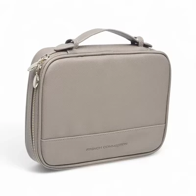 French Connection Travel Tech Pouch – Портативная сумка-органайзер для электроники и кабелей с жестким корпусом на двойной молнии и ручкой для переноски темно-серого цвета