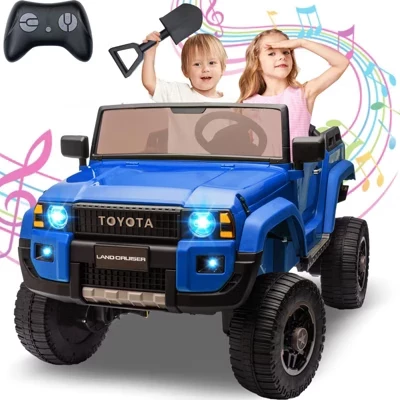 24v Ride On Toys для больших детей - Лицензированный 2-местный автомобиль Toyota с дистанционным управлением, переключателем 4WD / 2WD, светодиодными фарами, Bluetooth и лопатой - Сертифицирован ASTM / CPSIA синего цвета