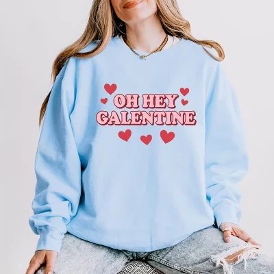 Oh Hey Galentine Hearts - Женская легкая толстовка с капюшоном цвета гортензии