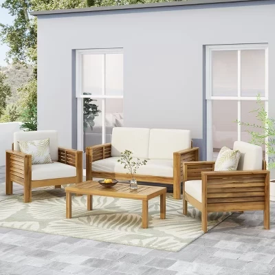 4-местный обеденный стол Rabun Outdoor из дерева акации с подушками кремового цвета/тик