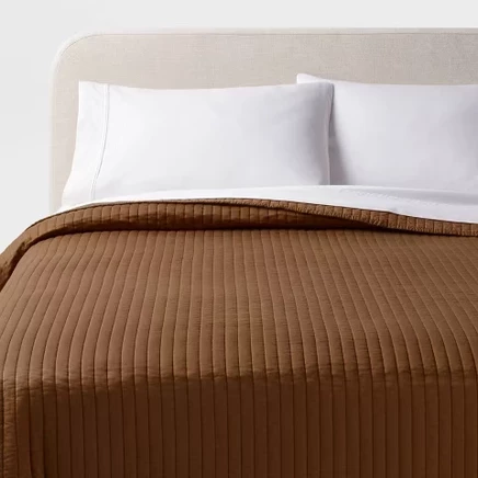full/queen / light brown