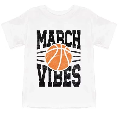 March Vibes Basketball Distressed - Футболка для малышей с коротким рукавом и рисунком белого цвета
