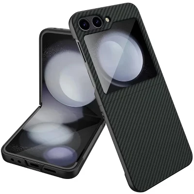 Тонкий чехол для Samsung Galaxy Z Flip 6 / Z Flip 7 FE (2024), плотная твердая обложка с мягким на ощупь порошковым покрытием из углеродного волокна
