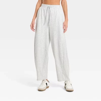 Женские спортивные брюки Active Comfort French Terry с высокой посадкой - бочкообразные штанины - ™
