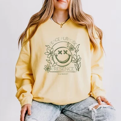 S.W.Smiley Peace Purpose Presence - Женская легкая одежда, окрашенная в цвет свитшота butter