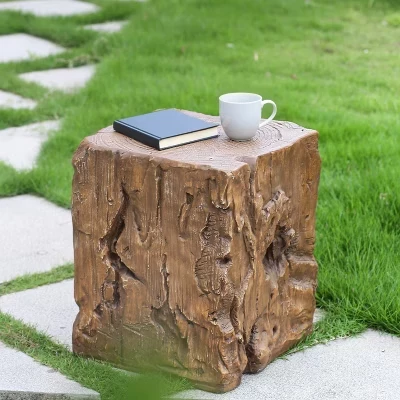 Приставной столик из легкого бетона в форме пня Kuki Rustic Outdoor коричневый