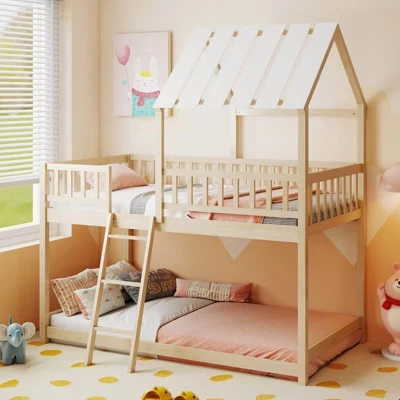 Двухъярусная кровать Twin Over Twin House с крышей, лестницей и перилами в полный рост для детей Натуральная/Белый натуральный