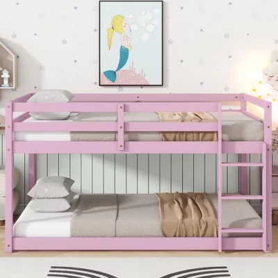 Двухъярусная кровать Twin Over Twin Floor с лестницей и усиленными рейками, современный каркас кровати из каучукового дерева для детской комнаты, розовая спальня