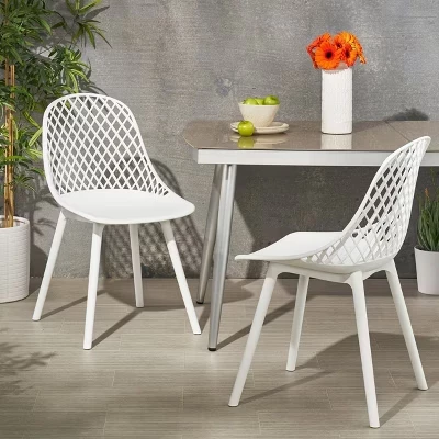 Современные обеденные стулья из смолы Lily Outdoor (комплект из 2-х) белого цвета