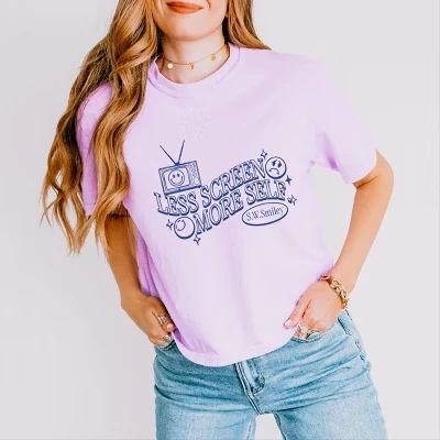 S.W.Smiley Less Screen More Self - женская укороченная футболка свободного кроя с графическим принтом orchid