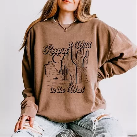 Унисекс свитшот Simply Sage Market Keepin It Wild, эспрессо
