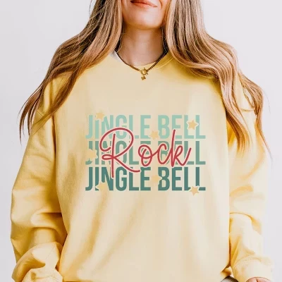 Jingle Bell Rock Stacked Stars - Женская легкая одежда, окрашенная в цвет свитшота butter