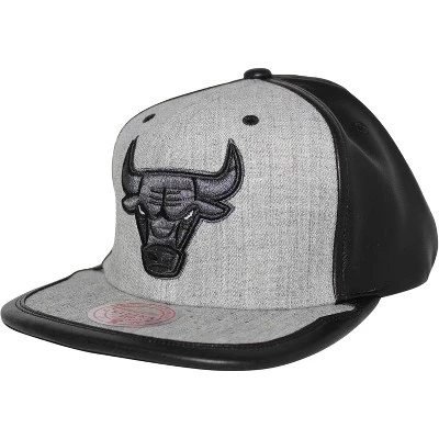 NBA Chicago Bulls Day One Snapback с регулируемой кепкой серого цвета