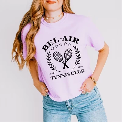 Женская укороченная футболка Bel Air Tennis Club свободного кроя с коротким рукавом и графическим рисунком orchid