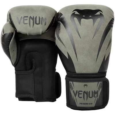 Боксерские перчатки Venum Impact Training, черные