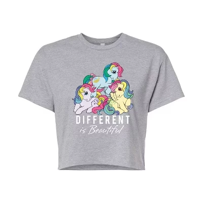 Женская футболка Different Is с красивым укороченным рисунком