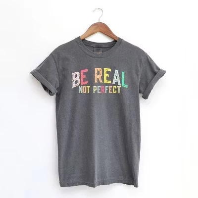Женская футболка Be Real Not Perfect золотистого цвета с коротким рукавом, окрашенная в цвет перца