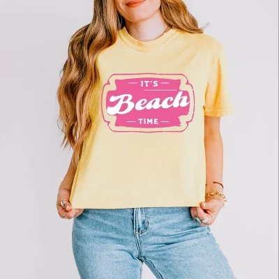 It's Beach Time Pink - женская укороченная футболка свободного кроя с графическим принтом butter