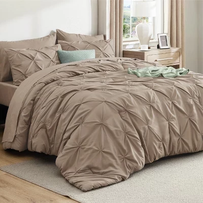 Комплект постельного белья Bed in a Bag с постельным бельем, всесезонное постельное белье Solid Diamond Pintuck, роскошный комплект постельного белья GentleSoft™ в складку, подарок для всей семьи