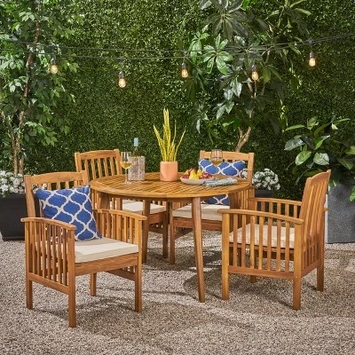 Обеденный набор Maura Outdoor из дерева акации, состоящий из 5 предметов, с водостойкой подушкой