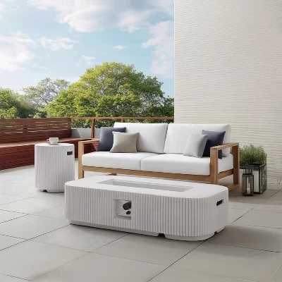 Прямоугольная каминная яма Valerie Outdoor из легкого бетона емкостью 50 000 БТЕ с крышкой резервуара белого цвета