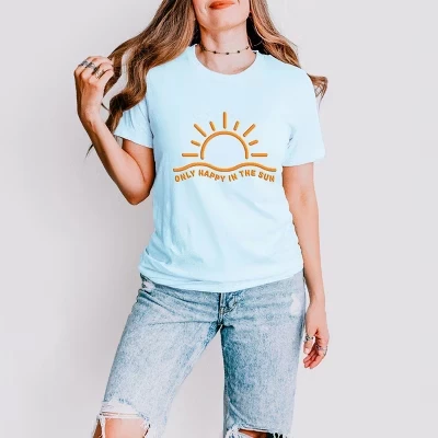 Женская футболка с коротким рукавом и графическим принтом Only Happy In The Sun с пышным принтом
