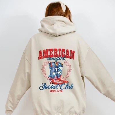 Толстовка American Cowgirl Social Club с капюшоном спереди и сзади.