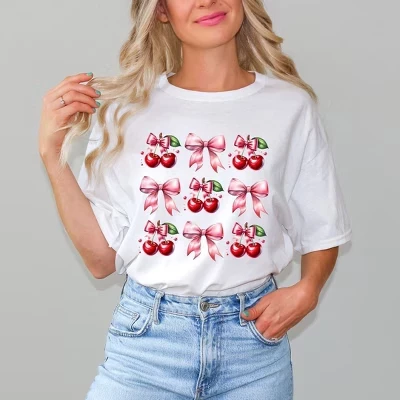 Женская футболка с коротким рукавом и графическим рисунком Coquette Pink Cherry Chart белого цвета