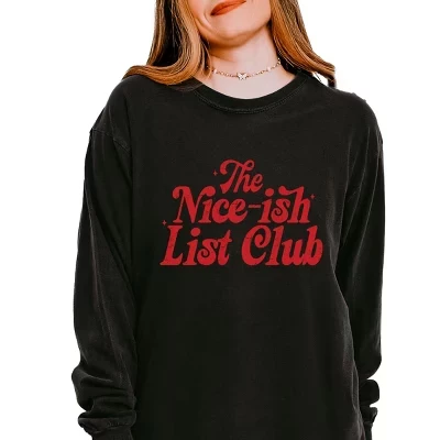 The Nice-ish List Club Distressed - Женская одежда, окрашенная в черный цвет футболка с длинным рукавом и рисунком