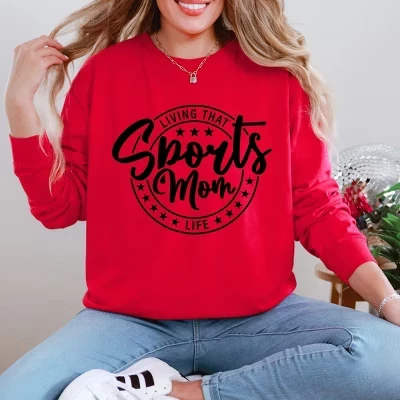 Одежда Living That Sports Mom Life Stars окрашена в красный цвет с длинным рукавом