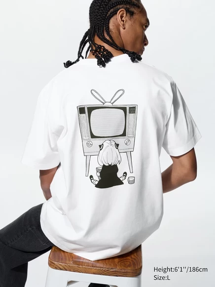 Футболка с рисунком Uniqlo MANGA UT SHUEISHA, 100-я по счету футболка с рисунком UT | ШПИОНСКАЯ × СЕМЕЙНАЯ белая