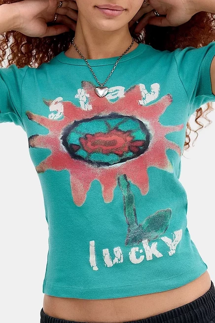 Женская футболка Urban Outfitters Stay Lucky, зелёная