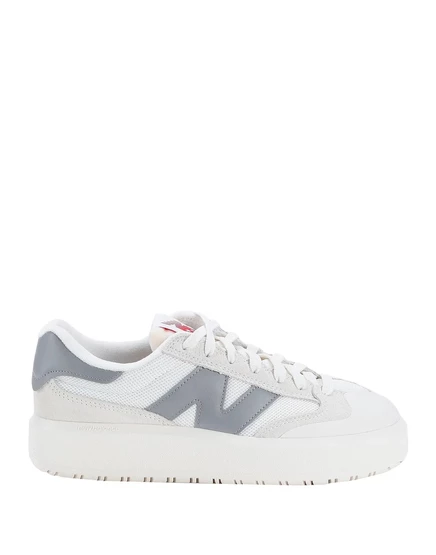 Женские кроссовки New Balance замшево-текстильные, слоновая кость