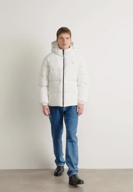 Мужской пуховик Tommy Jeans, белый