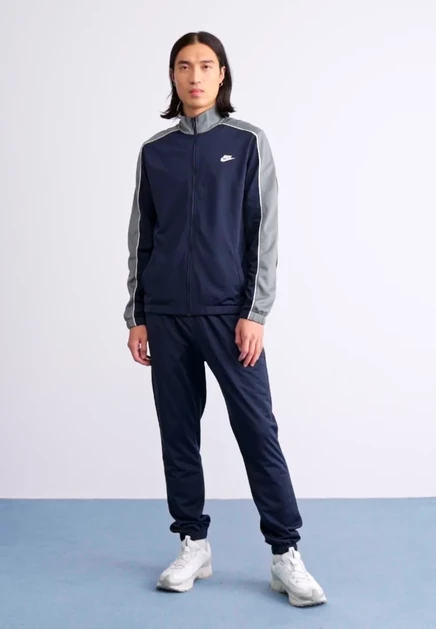 Мужской костюм Nike Sportswear Club, черный/белый/серый