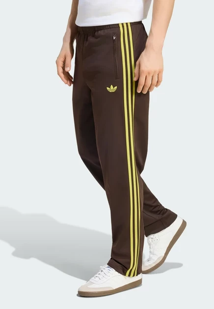 adidas Originals FIREBIRD TP - Tracksuit bottoms - collegiate green aurora coffee/preloved lime