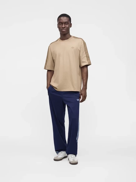 Футболка унисекс adidas Originals TEE, цвета хаки