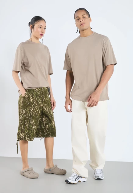 YOURTURN by Zalando UNISEX 3PACK REGULAR FIT - Basic T-shirt - grey/white/black elderberry/stonewash/desert taupe
