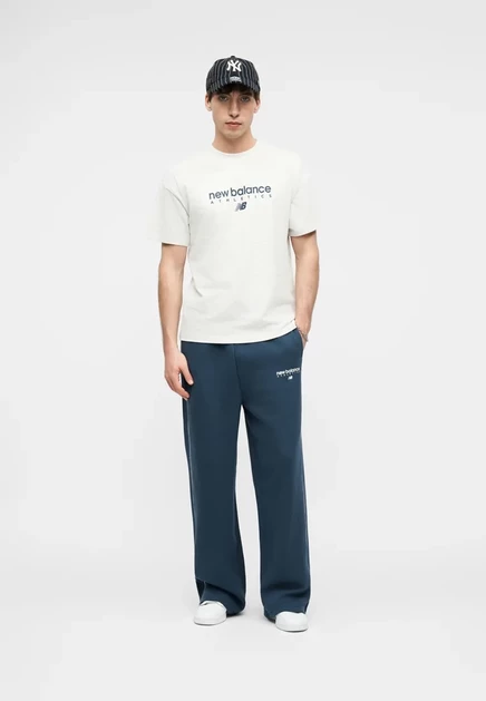 Мужская футболка New Balance LINEAR GRAPHIC, серо-коричневая