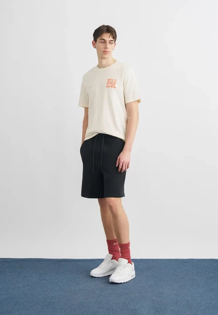 Мужская футболка Nike Sportswear We Float, молочная
