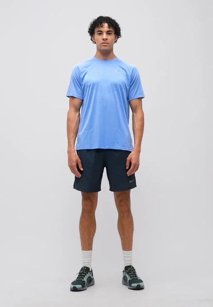 Мужская беговая футболка Nike Performance STRIDE, синяя