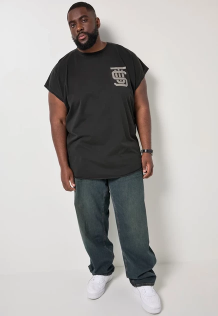 Мужская футболка STHUGE Oversized Badge, черная
