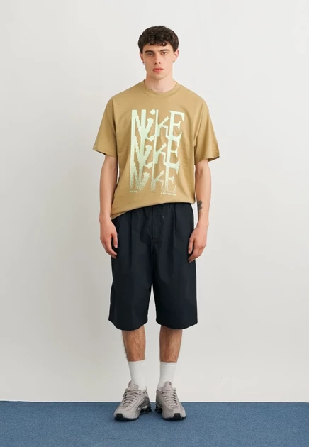 Мужская футболка Nike Sportswear, с принтом, бежевая