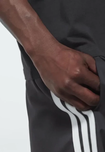 Мужские шорты adidas Sportswear Chelsea Lite, чёрно-белые